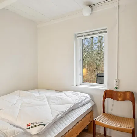 Cosy With Modern Facilities, Large Terraces, Shelter And Outdoor Shower Just 200 Metres From Skodshoved And The Marina