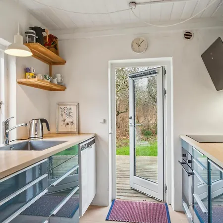 Cosy With Modern Facilities, Large Terraces, Shelter And Outdoor Shower Just 200 Metres From Skodshoved And The Marina